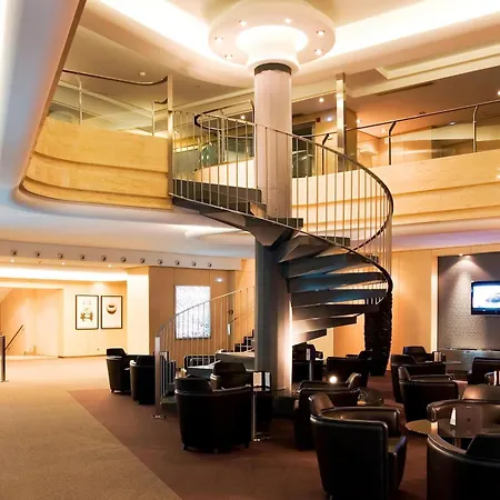 Exe Centro Hotel 4*
