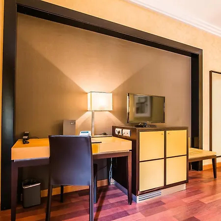 Hotel Exe Centro 4*