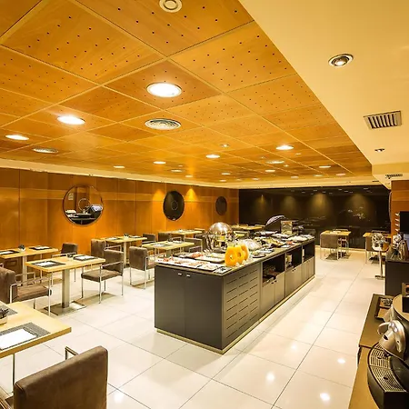 Hotel Exe Centro 4*