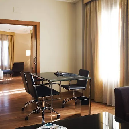 Exe Centro Hotel 4*