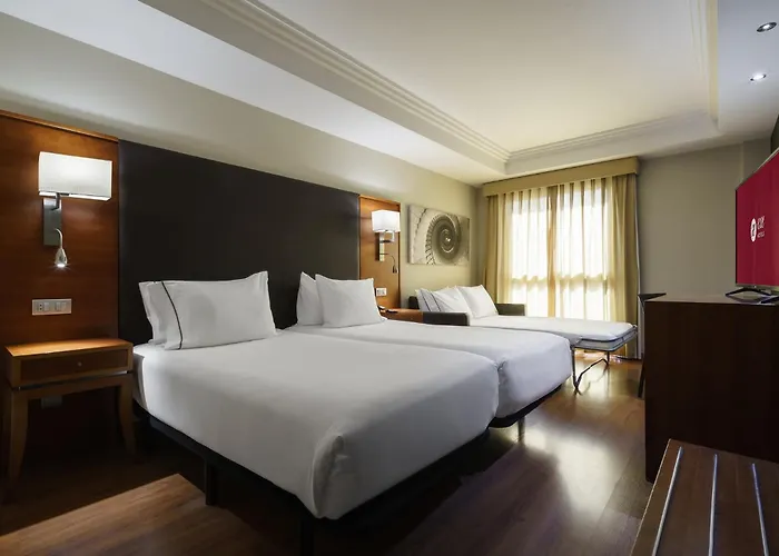 Exe Centro Hotel 4*